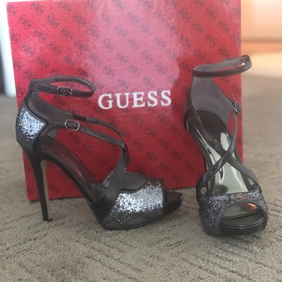 Guess Heels - Picture 1 of 5